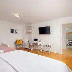 Cozy House Close To Center 4*