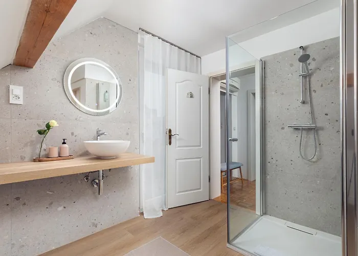 Bed & Breakfast Cozy House Close To Center 4*