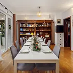 Cozy House Close To Center 4*