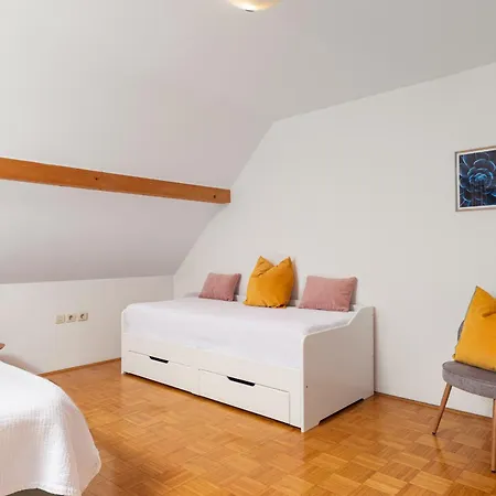 krevet i doručak Cozy House Close To Center