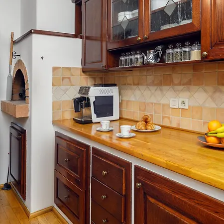 Bed & Breakfast Cozy House Close To Center 4*