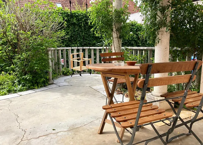 Cozy House Close To Center לינה וארוחת בוקר 4*