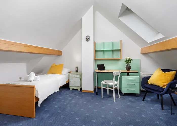 Cozy House Close To Center לינה וארוחת בוקר 4*