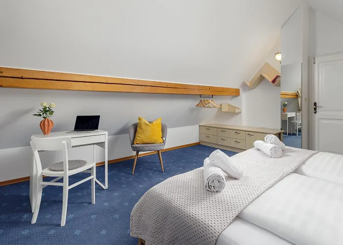 לינה וארוחת בוקר Cozy House Close To Center 4*