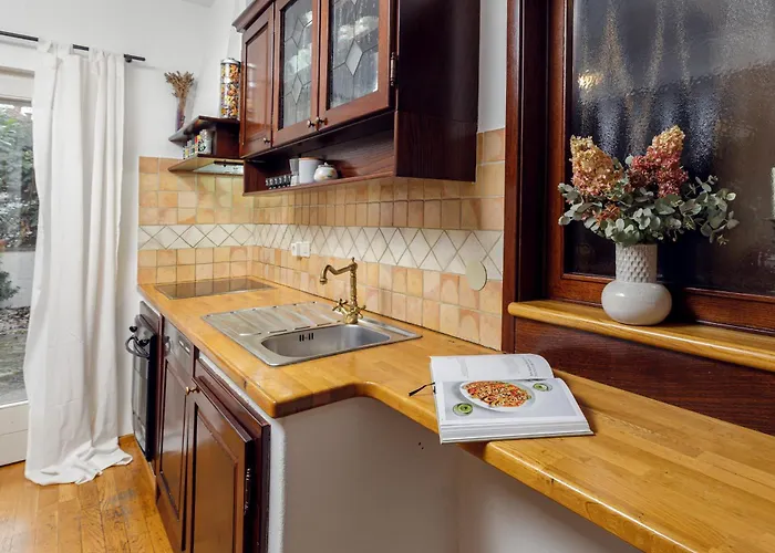 לינה וארוחת בוקר Cozy House Close To Center 4*