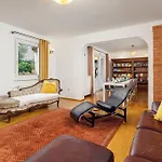 Bed & Breakfast Cozy House Close To Center